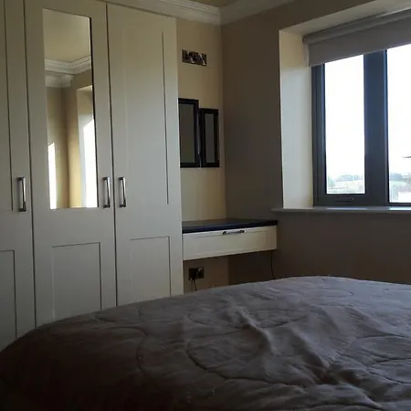Apartment Reeks View
